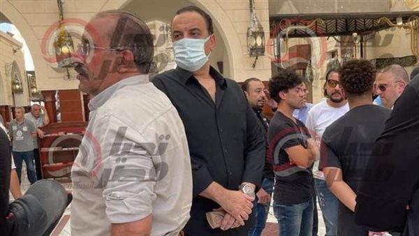 هشام إسماعيل 