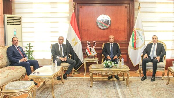 زيارة أعضاء مجلس