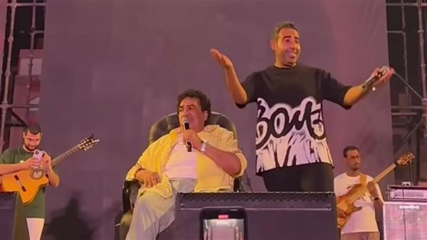 حفل أحمد عدوية وابنه