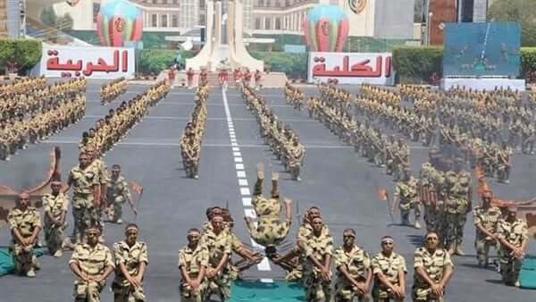 تقديم الضباط المتخصصين