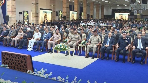 وزير الدفاع 