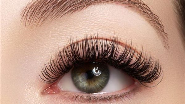 حكم تركيب الرموش