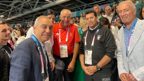 وزير الشباب والرياضة