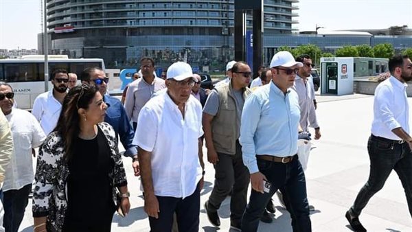 رئيس الوزراء بالعلمين