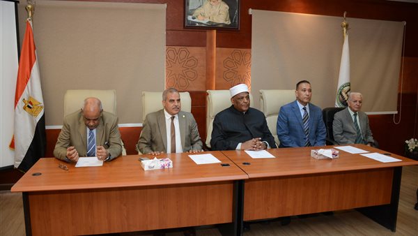 الدكتور عباس شومان