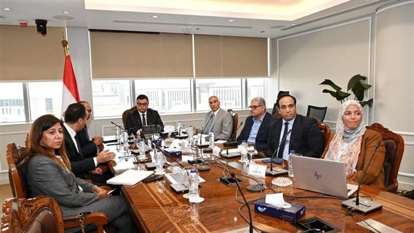 وزير الإسكان 