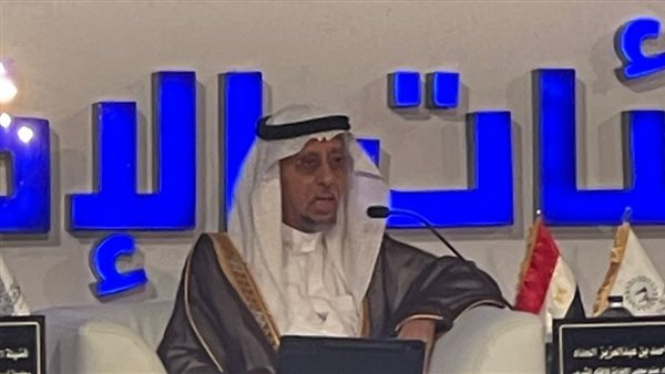  الدكتور أحمد بن