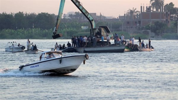 غرق مركب - أرشيفية