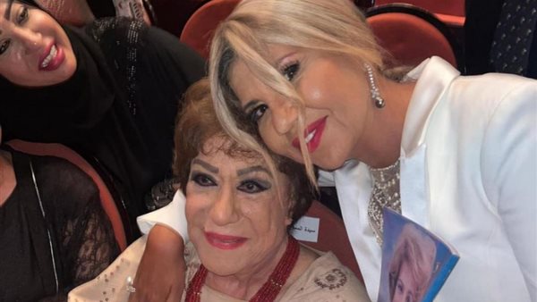 بوسي شلبي وسميحة