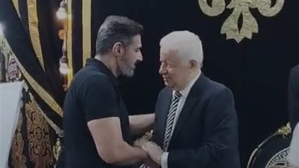 ياسر جلال يقدم العزاء