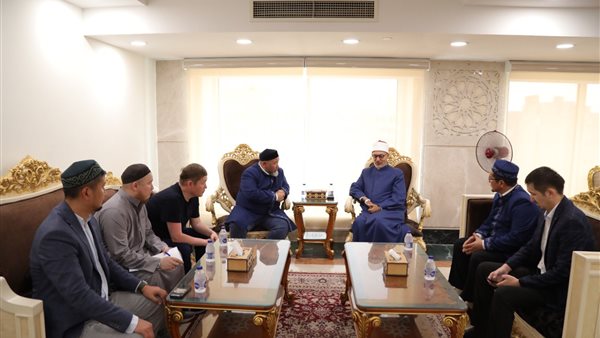 الدكتور نظير عياد