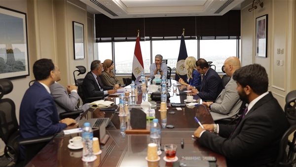 أحتماع وزير السياحة