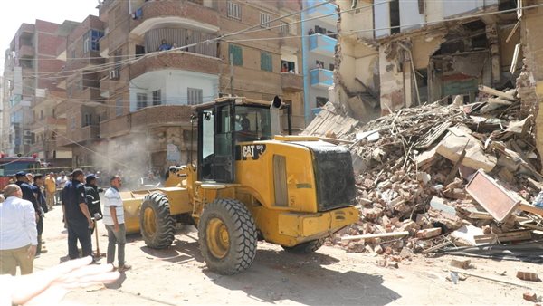 عقار شبين الكوم المنهار