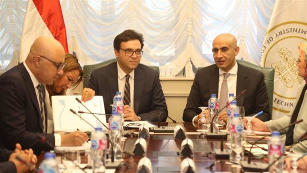 وزيرا التعليم والثقافة