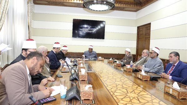 الدكتور عباس شومان