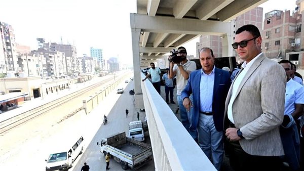 وزير الإسكان 