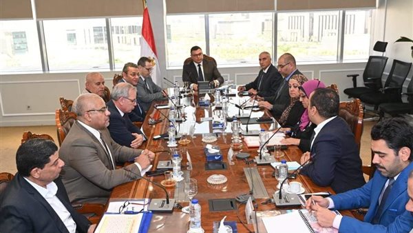 وزير الإسكان 