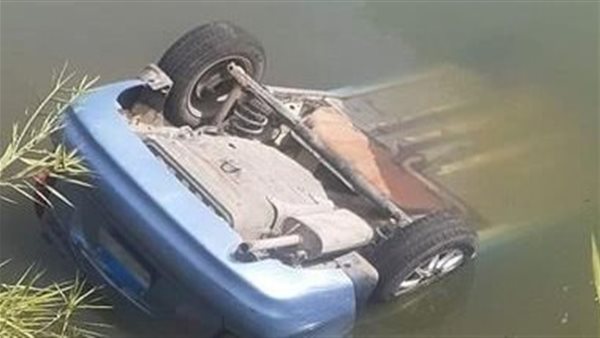 سقوط سيارة بترعة