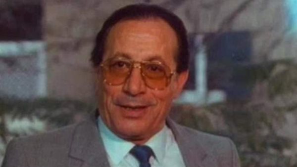 أبو بكر عزت 