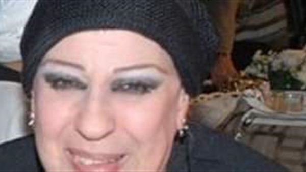 الكاتبة والصحفية