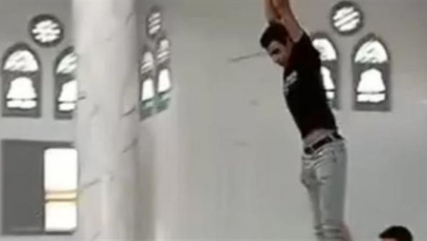  اللعب في المسجد