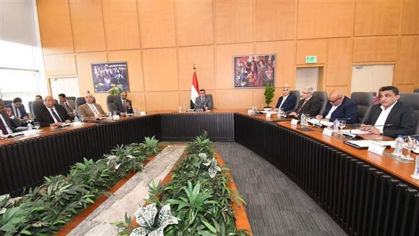 وزير الإسكان 