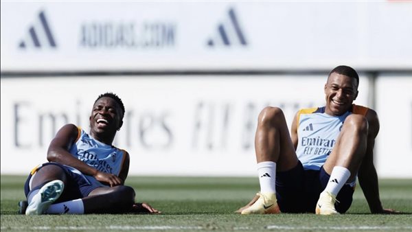 كيليان مبابي مع فينيسيوس