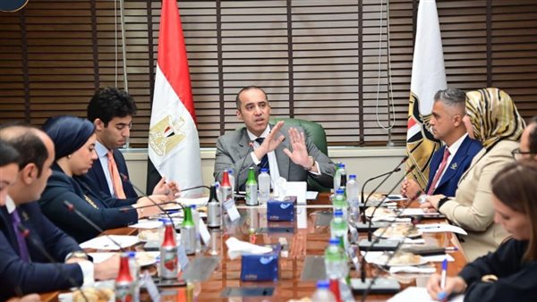 لقاء المستشار محمود