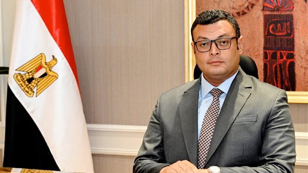 وزير الإسكان 