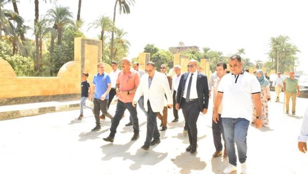 محافظ أسيوط بكونيش