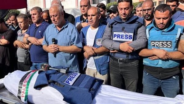 مجموعة من الفلسطنيين