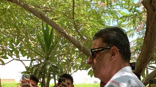 محمود طاهر من تشييع