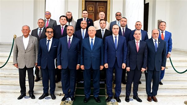 شخصيات برلمانية وحزبية