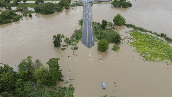 فيضانات إعصار إرنستو