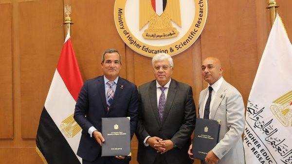 وزير التعليم العالى