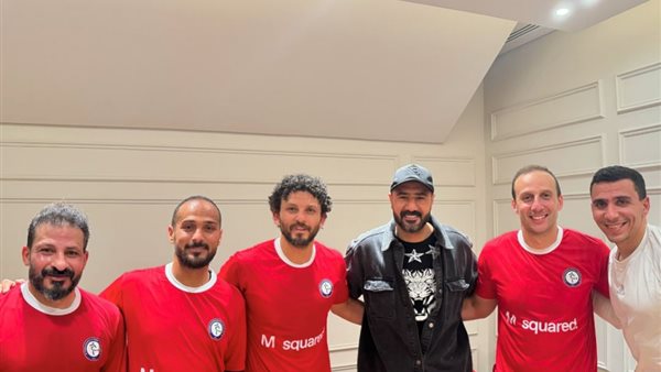 محمد شوقي برفقة حسام