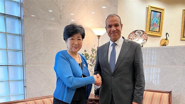  وزير الخارجية يجري