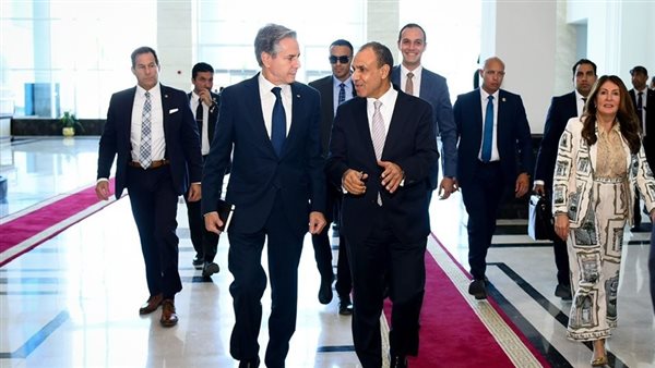  وزير الخارجية يستقبل