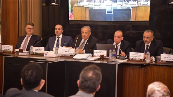 اجتماع لجنة الشئون