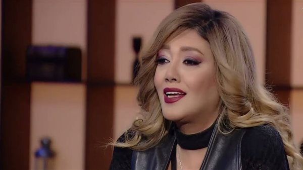 الفنانة شمس