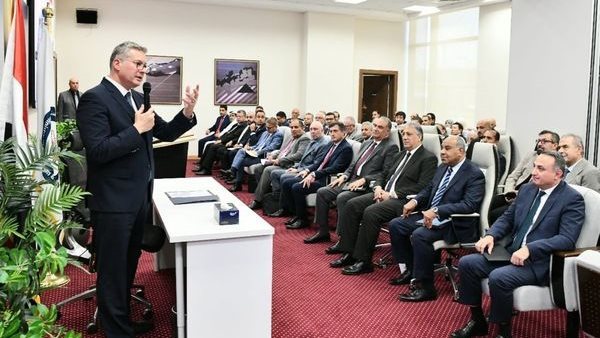 وزير البترول 