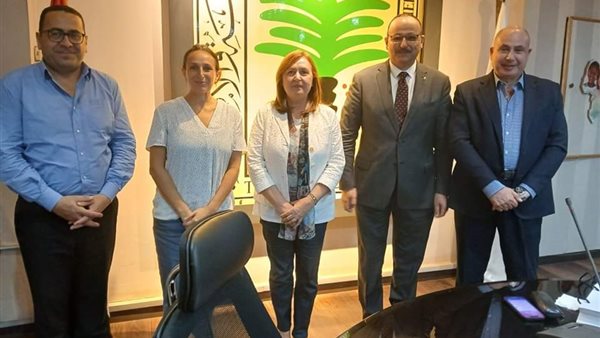 الطفولة والأمومة