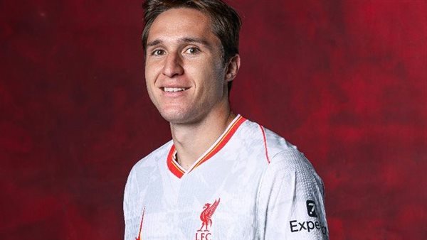 كييزا بقميص ليفربول