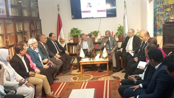 جانب من الندوة