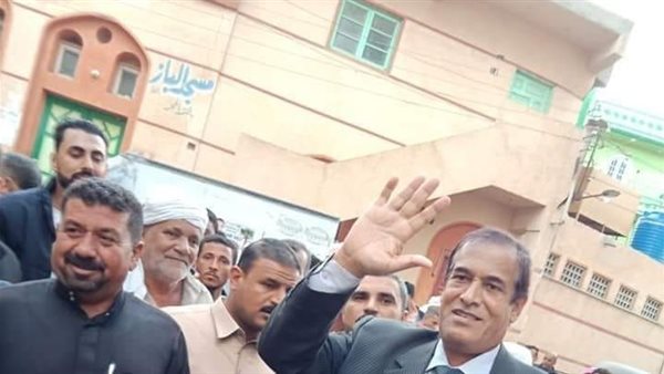  النائب السابق أحمد