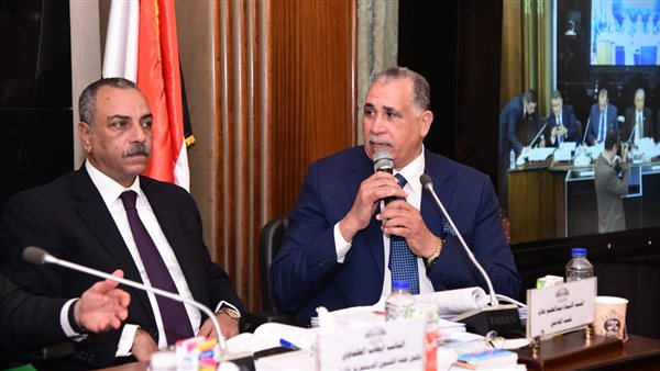 نقيب المحامين باجتماع