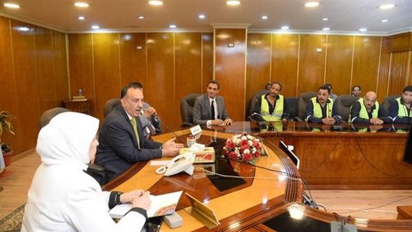 محافظ أسيوط يلتقي