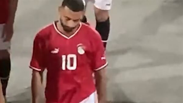 صلاح يتجاهل طلب أحد