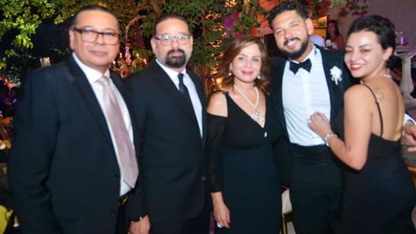 عائلة إلهام شاهين