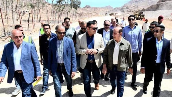 وزير الإسكان 